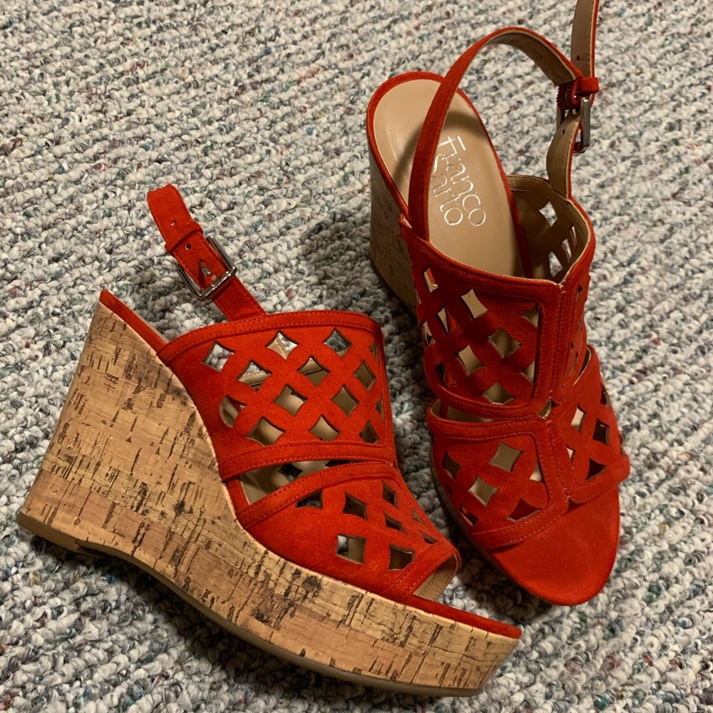 Red lattice sandal cork wedges